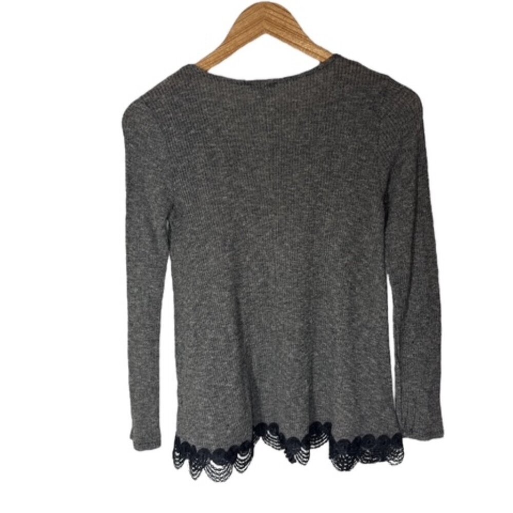 QUINN Pullover Sweater Women Small Gray Asymetric Lace Loose Stitch Long Sleeve
